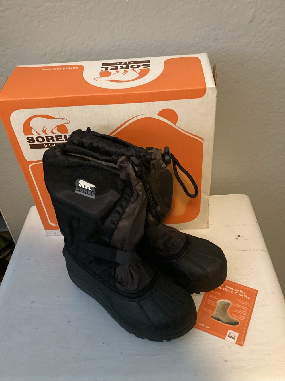 Sorel Snow Otter Kids Black Winter Snow Boots - NWT